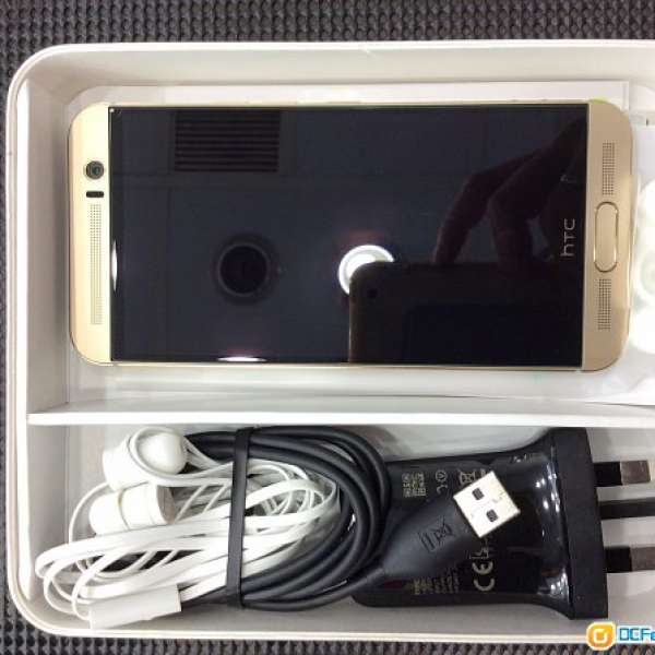 95%新 HTC M9+ 金色 32gb 香港行貨 有單有盒 只用1個月