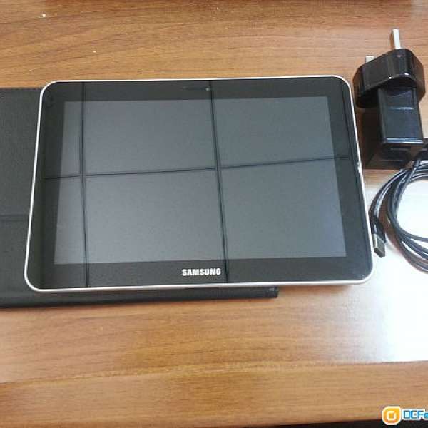 Samsung Tab 8.9 LTE (4G) - GT-P7320  價錢 : 900$