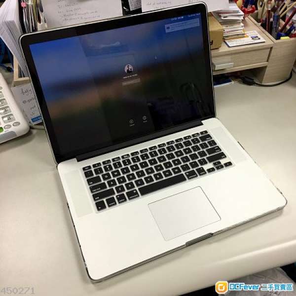 (99.5% 新, 保養至 2018 年) Macbook Pro Retina 15" (Mid 2015)