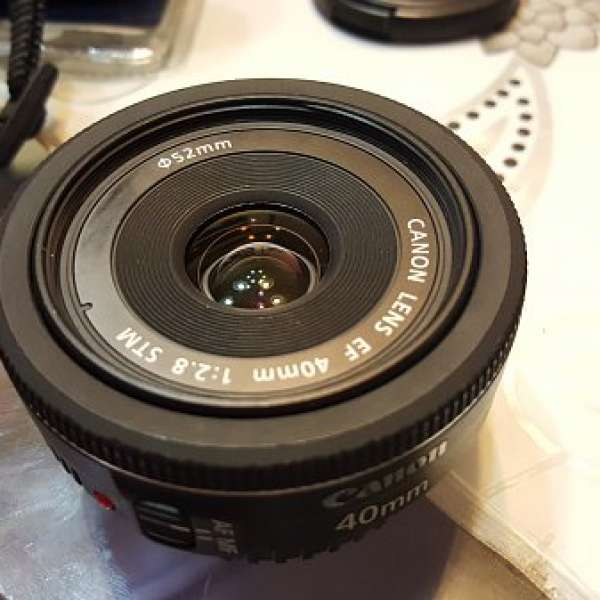 Canon EF 40mm f/2.8 STM