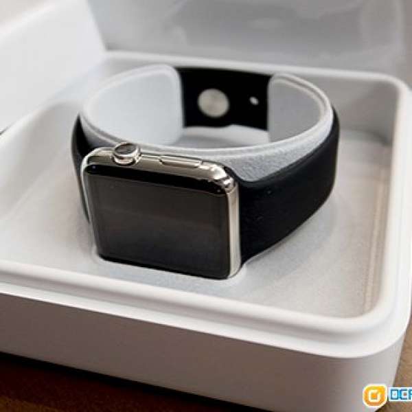 98%新Apple Watch 42mm Stainless Steel 配黑色Sport Band