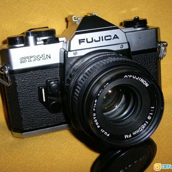 fujica stx-1n+50mm 1.9 大光圈 ,機械快門,觀景窗清潔乾淨有測光,新淨