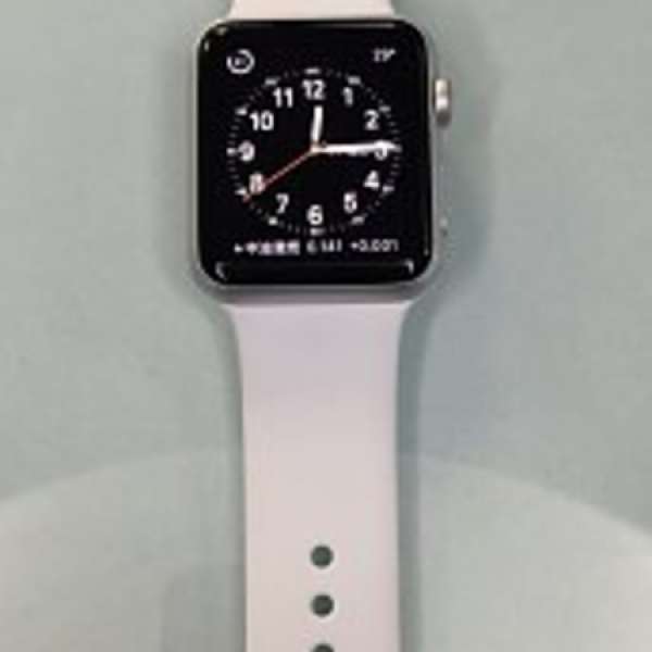 90% NEW APPLE WATCH 42 毫米銀色鋁金屬錶殼配白色運動錶帶