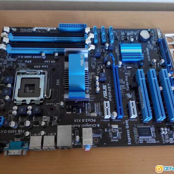 ASUS P43 底板(P5P43T) 連背板行DDR3 RAM 100% WORK