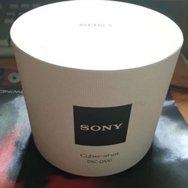 全新 Sony Cyber-shot DSC-QX10 (白色)