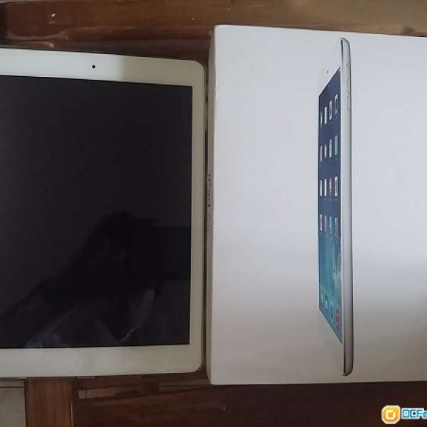 九成新 Ipad Air I 32G (wifi & 4G)