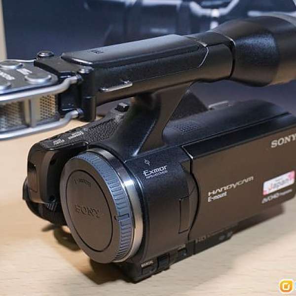 Sony VG30 Body 全套有盒+ Sony VQH10 叉座+ 電4粒