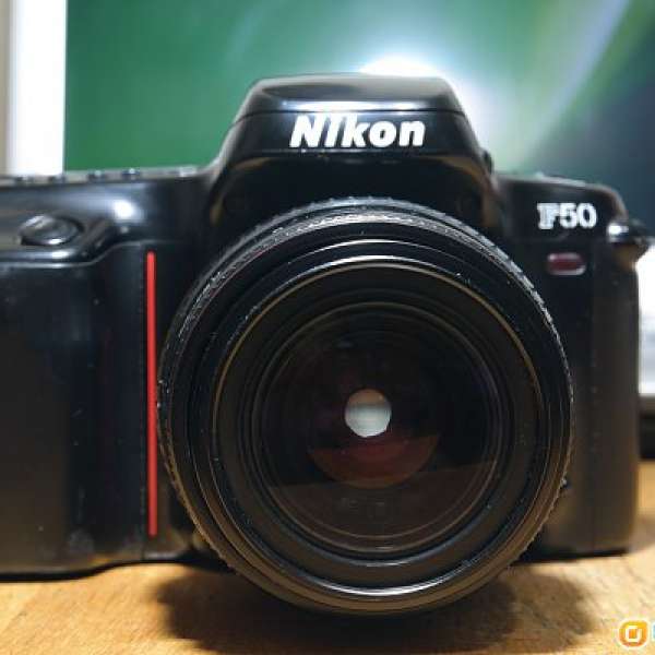 Nikon F50 + Tokina AT-X 28-70mm F3.5-4.5...
