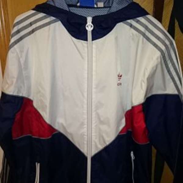 adidas風褸1件 SIZE: M 99%新