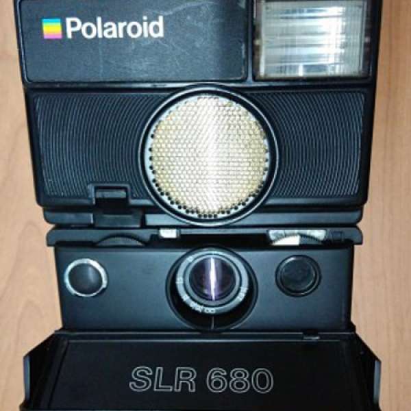 Polaroid SLR 680