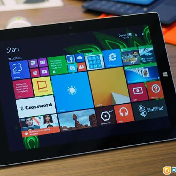 98新 Microsoft Surface 3 平板電腦 128GB 4GB Ram 淨機 有保  玩埋android apps