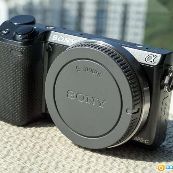 Sony NEX-5R body + SELP1650 16-50mm  + SEL55210 55-210mm