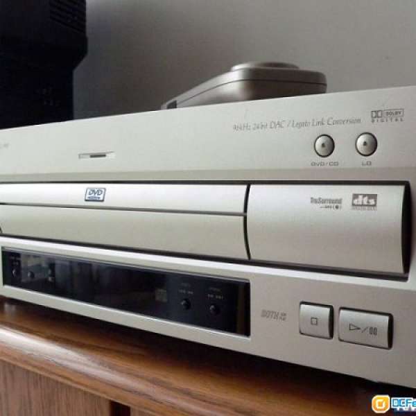 ( 4 部 ) Pioneer DVL-919 ( DVD/LD/VCD/CD ) 四碟兼容机 -( 有控 ,一部 $1180 ).