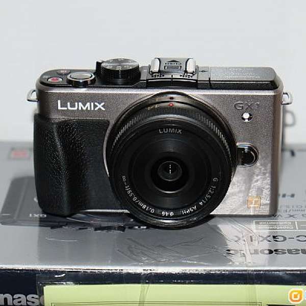 Panasonic GX1 連兩電，行貨95%新 淨機