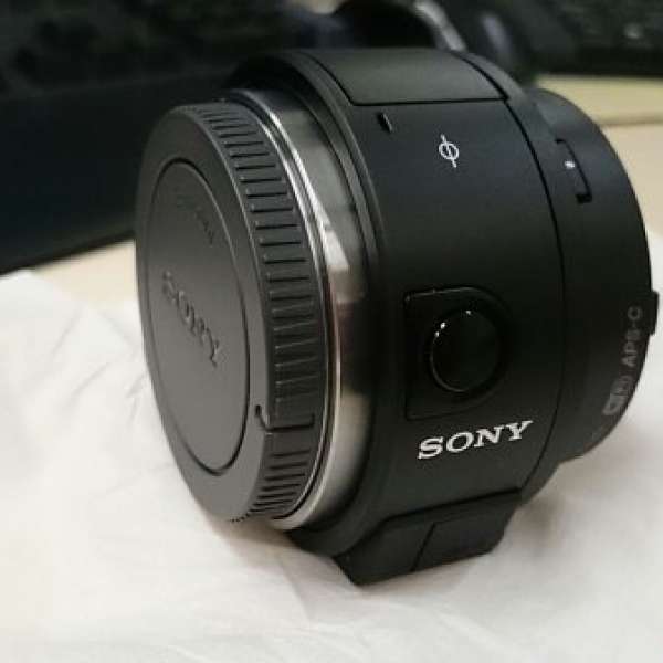 99% 新淨 SONY ILCE-QX1 APS-C BIONZ X™ 香港行貨 (已過保養 without Lens)