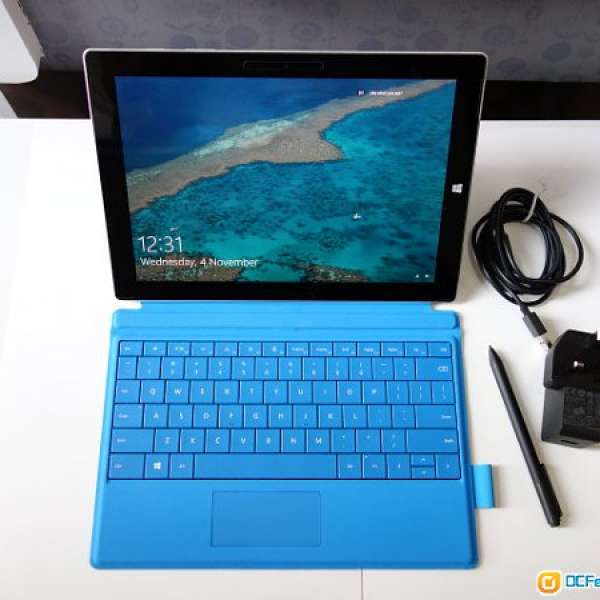 Surface 3 128GB 4GB RAM 鍵盤 手寫筆 -- Docking Station (Optional)
