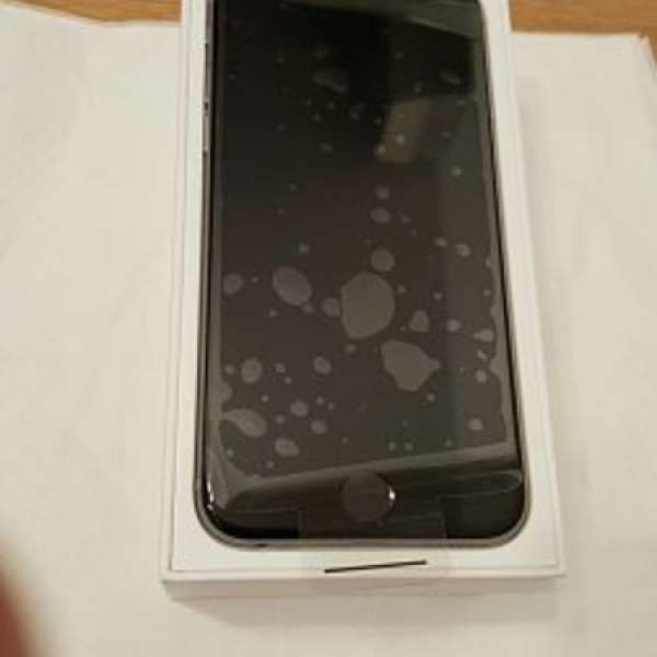 出售99.99% New iPhone 6 64GB Grey Color