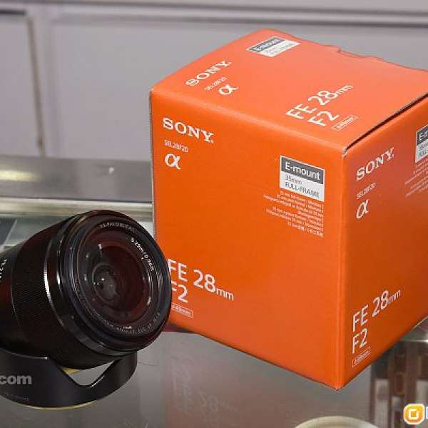 Sony FE 28mm F2 and fisheye converter