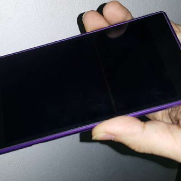 九成新 Sony T3 紫色淨機一部