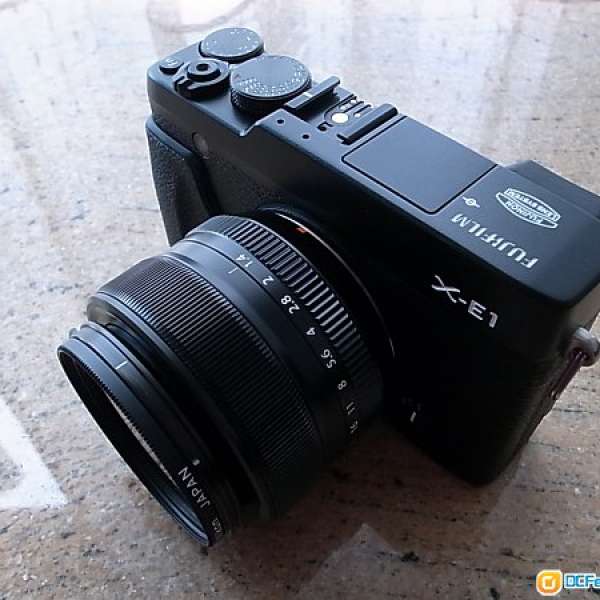 Fujifilm X-E1 with Fujinon 35mm f1.4 prime lens