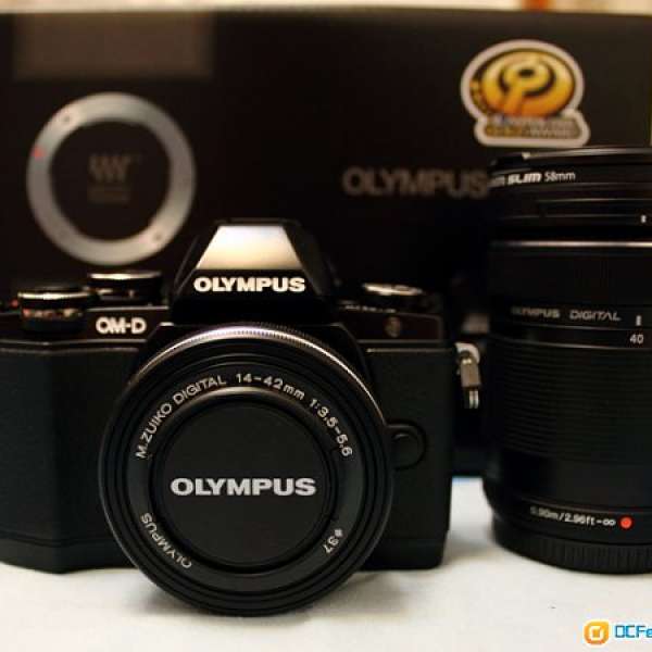 Olympus OM-D E-M10 14-42MM EZ + 40-150MM 雙鏡套裝 (黑色)