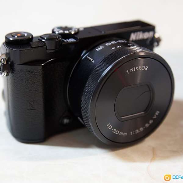 Nikon 1 J5 model 相機連Nikon Nikkor VR 10-30mm kit 鏡頭套裝 (全新1年保)