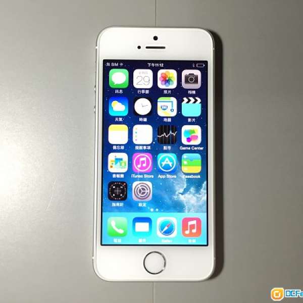 Apple iPhone 5S *32GB 香港行貨 白色 *95 %new !