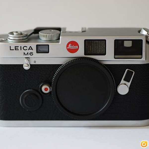 Leica M6 Classic Silver 0.72 with boxset