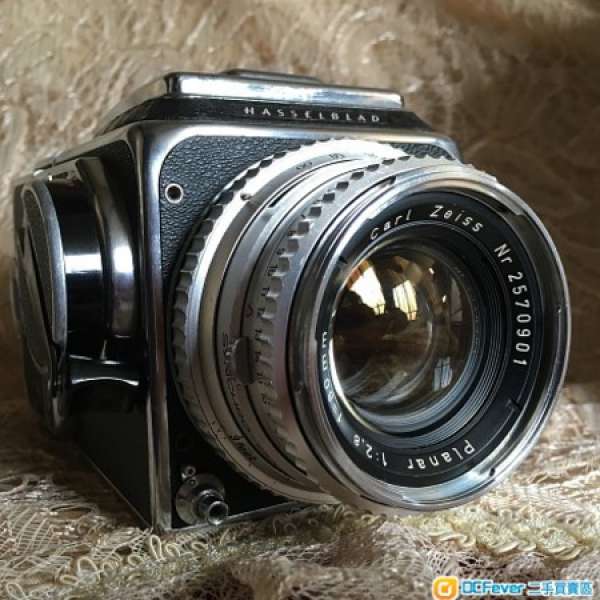 Hasselblad 500c body and carl zeiss 80/2.8 only