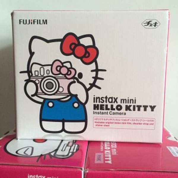Hello Kitty Fujiflim 40週年 特別版 Instax Mini 即影即有相機 日版 （100% NEW）