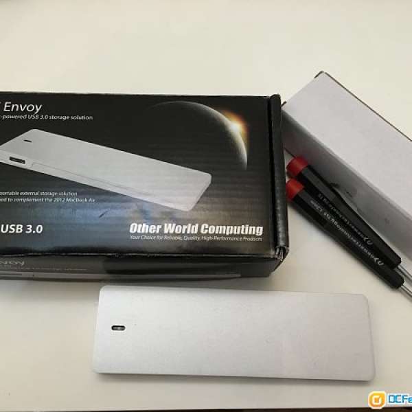 OWC Aura 240GB SSD Envoy set with tools for MacBook Air 11" & 13"
