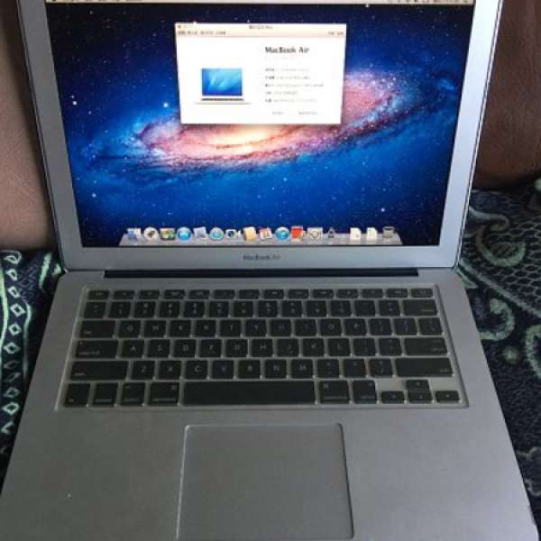 MacBook Air 13 inch mid 2011