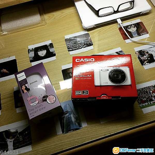 Casio EX-ZR1500 自拍相機