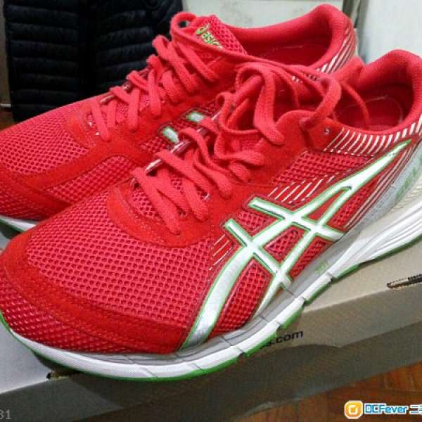 95%new Asics Gelfeather Glide 2  running shoe-wide  Size US 9.5