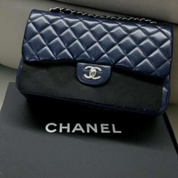 CHANEL Jumbo Classic Dark Blue A58600