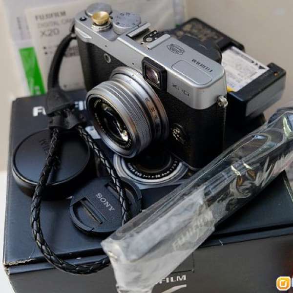 Fujifilm X20 銀黑水過保 98%new 全齊送野