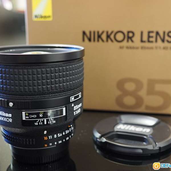 Nikon AF Nikkor 85mm f/1.4D IF