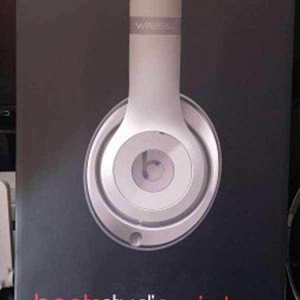 98% New Beats Audio - Studio Wireless headphone - Titanium