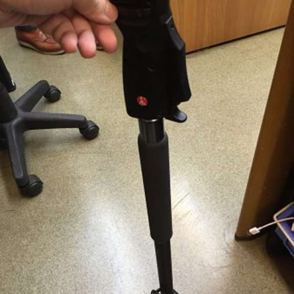 Manfrotto 685B Neotec Monopod with safety lock