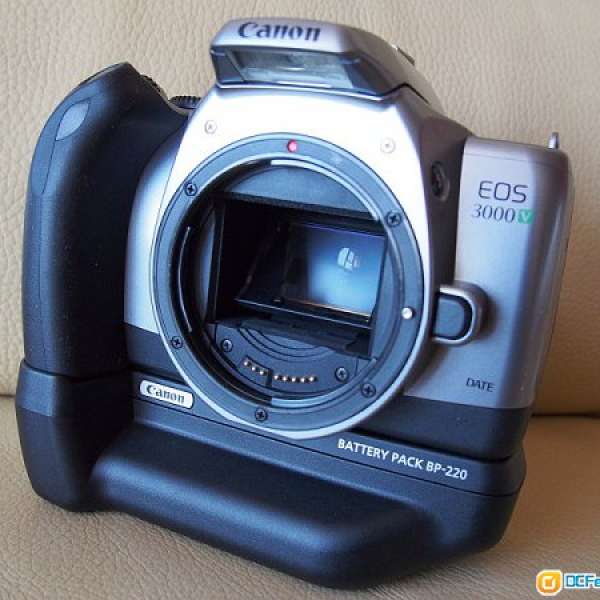 Canon EOS 3000V Date單反菲林機送原廠直度手柄BP-220