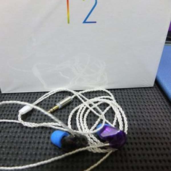 TTPOD T2 灰紫色耳機 行貨 (特別版)