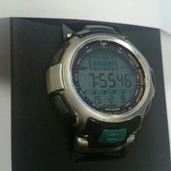 Casio Pro-trek Triple Sensor行山手錶。