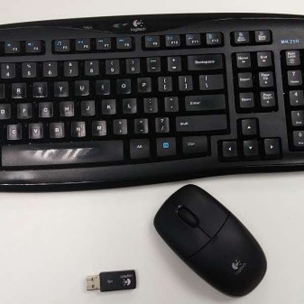 9成新 Logitech MK250 Keyboard Mouse set 套裝