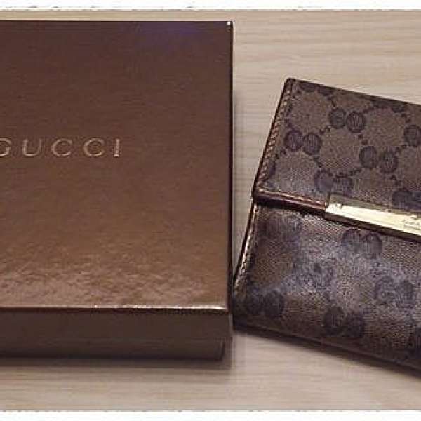 Gucci 銀包7-8成新 (可放十張卡) 保證100%正版 (有散銀位)