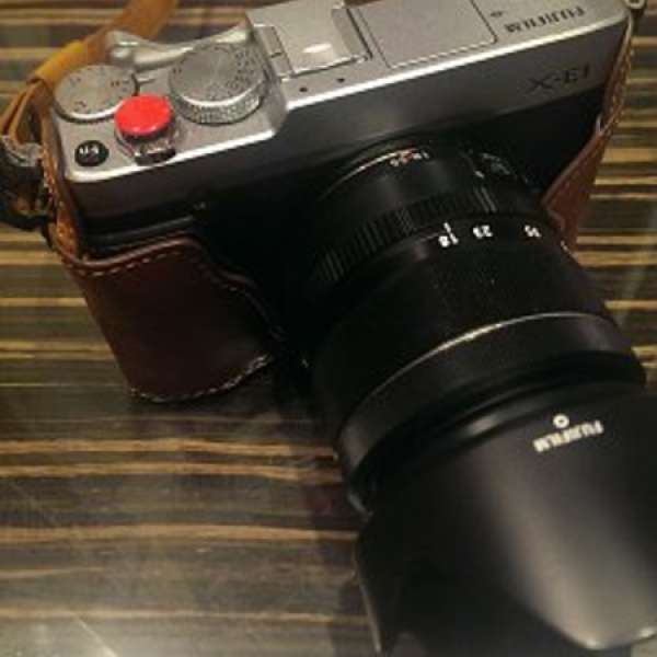 Fujifilm XE1 XE-1(銀色) (連18-55 kit)