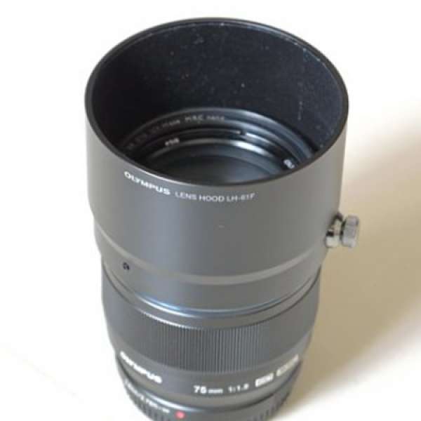 [FS]-Olympus M.Zuiko Digital 75mm/1.8 (Black) + LH61F Lens Hood