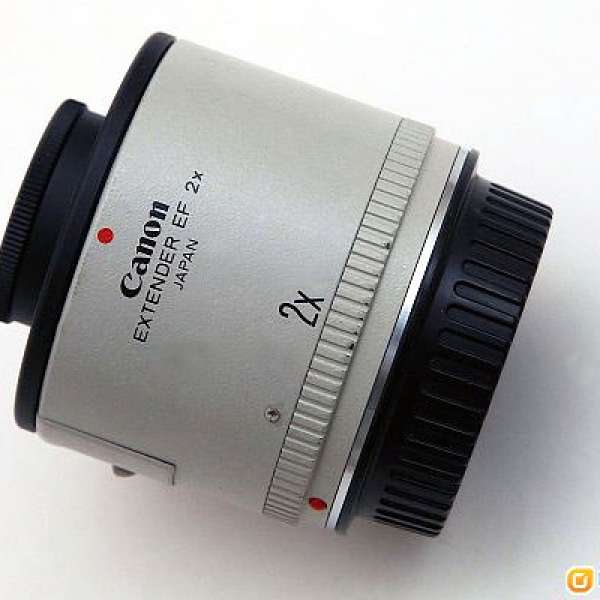 Canon Extender EF 2X Lens.