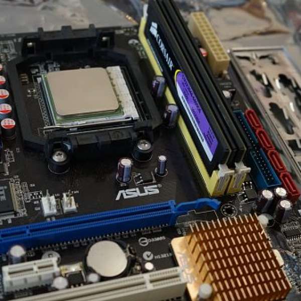 CPU AMD Phenom x3 連底板 M2N68-AM PLUS連DDR2 800MHz 2GBx2