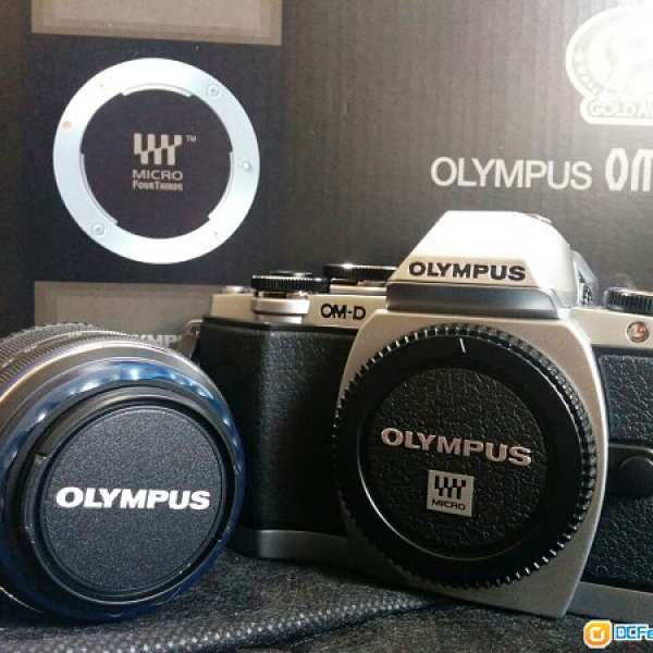 100% new Olympus OM-D E-M10 連 M.ZUIKO DIGITAL 14-42mm F3.5-5.6 II R 鏡頭