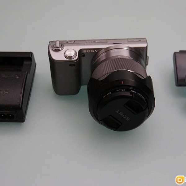 八成新 銀色Sony NEX 5 +18-55mm